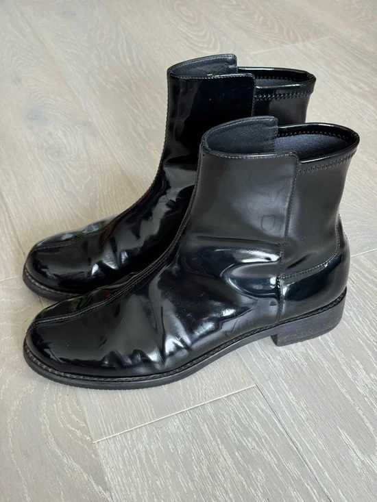 Stuart Weitzman 50/50 Black Patent Leather Ankle Boots - Picture 2 of 10